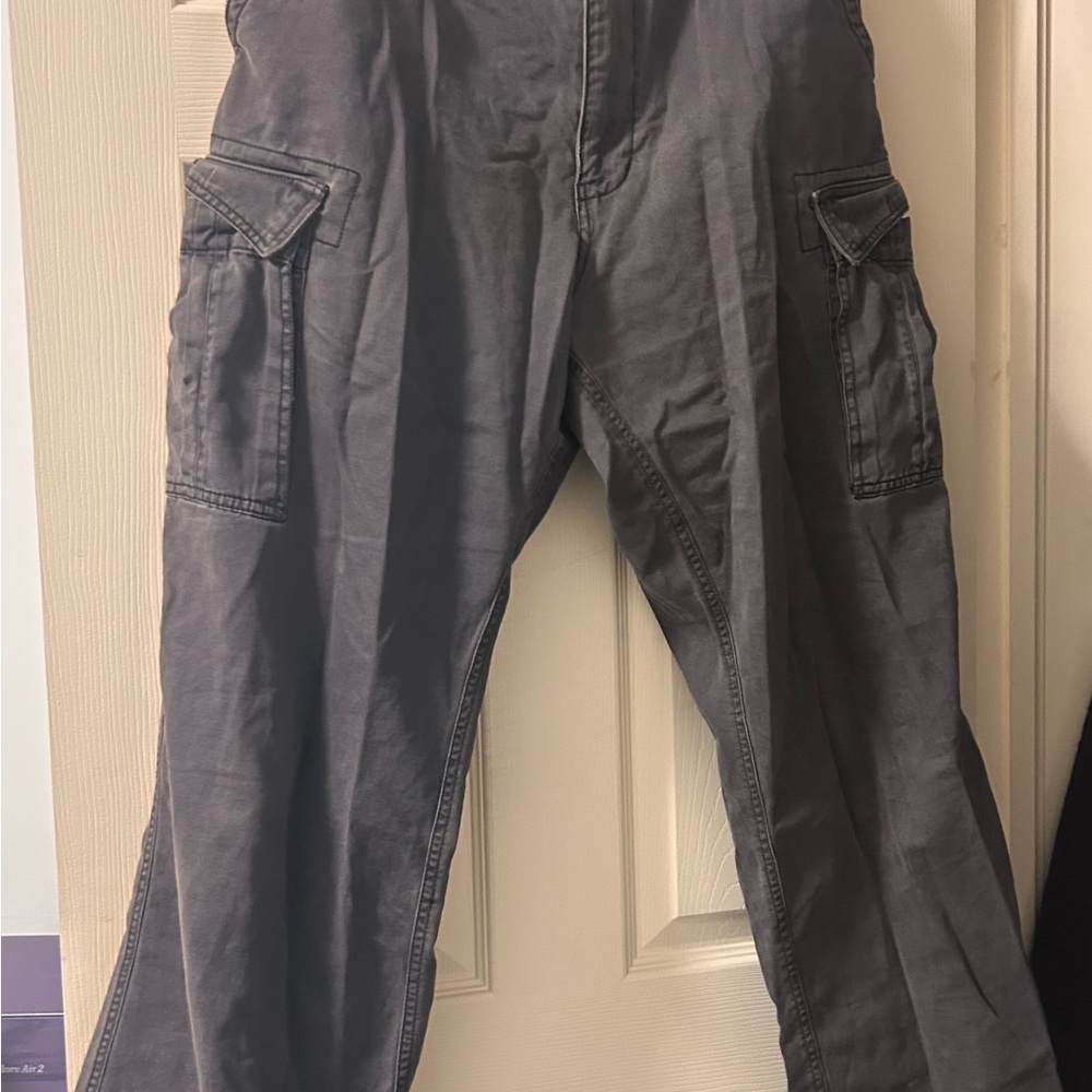 Gray American Eagle Cargo Pants